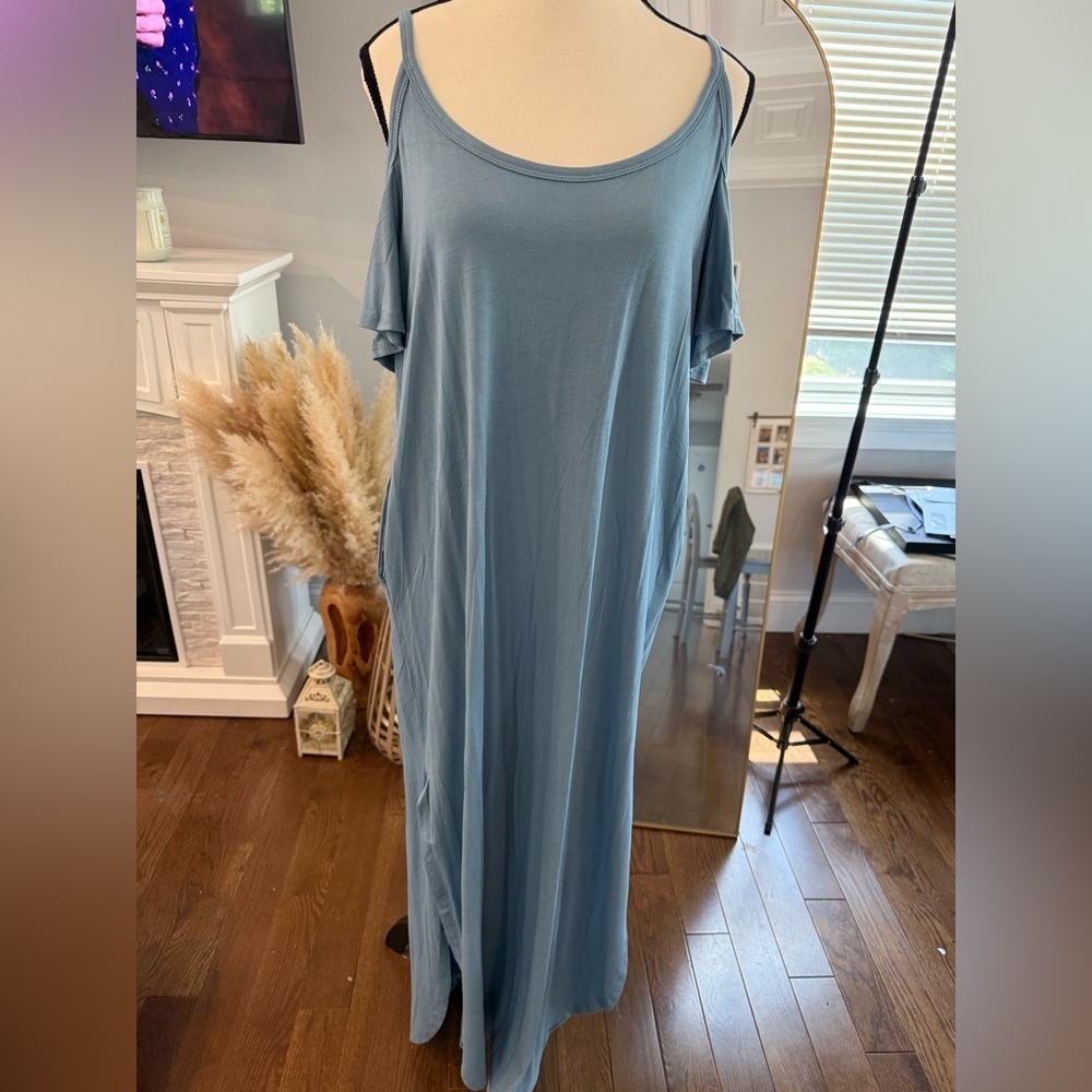 Sweet Lovely by Hen super Soft Spaghetti strap dress w cold shoulder sleeve med